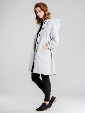 Hooded Light Gray Trench Coat — Casual Rain-Ready Style